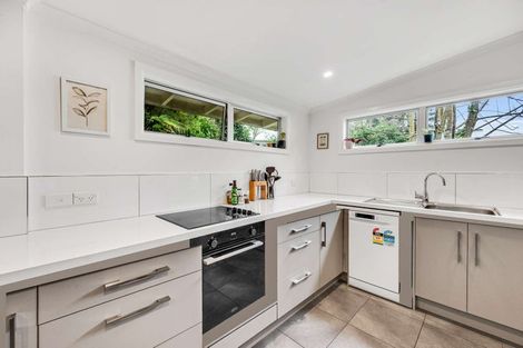 Photo of property in 30 Coote Road, Bluff Hill, Napier, 4110