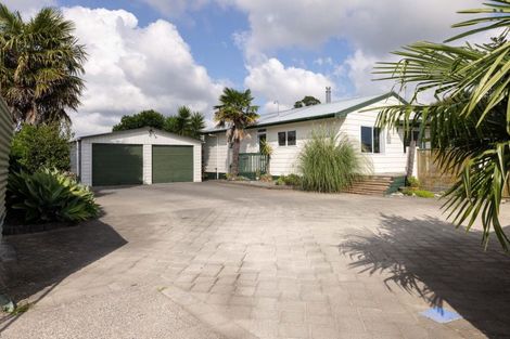 Photo of property in 11b Lyn Grove, Papamoa Beach, Papamoa, 3118