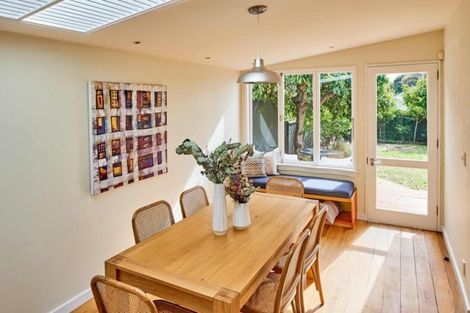 Photo of property in 9 Mahoe Street, Eastbourne, Lower Hutt, 5013