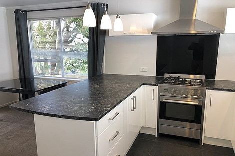 Photo of property in 1 Airey Place, Torbay, Auckland, 0630