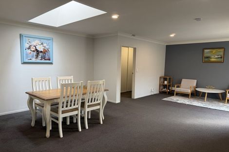 Photo of property in 35 Croftview Road, Wattle Downs, Auckland, 2103