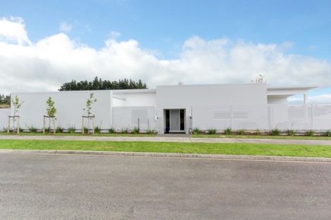 Photo of property in 54 Ainslee Street, Highlands Park, New Plymouth, 4312