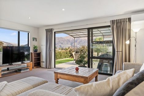 Photo of property in 20 Mount Iron Drive, Wanaka, 9305