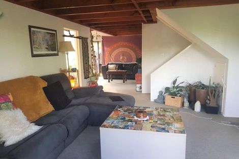 Photo of property in 5/8 West Lynn Road, Titirangi, Auckland, 0604