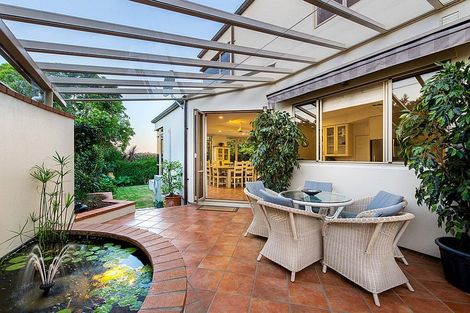 Photo of property in 3/284 Lake Road, Hauraki, Auckland, 0622