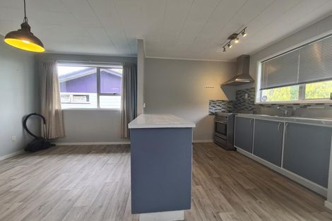 Photo of property in 1 Murillo Place, Henderson, Auckland, 0612