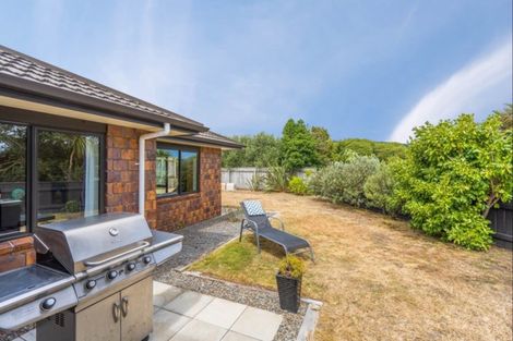 Photo of property in 5 Fytfield Place, Paraparaumu, 5032