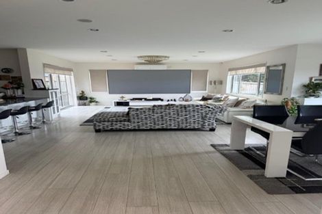 Photo of property in 1 Irongate Avenue, Ranui, Auckland, 0612