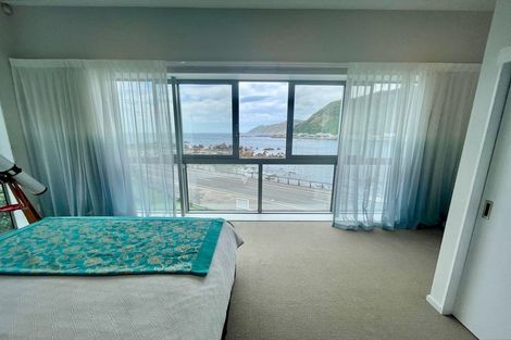 Photo of property in 6 Owhiro Bay Parade, Island Bay, Wellington, 6023