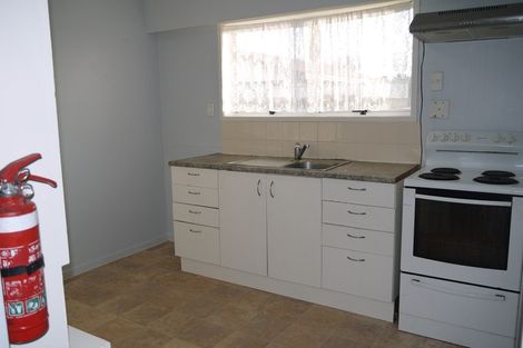 Photo of property in 1/11 Ballater Place, Highland Park, Auckland, 2010