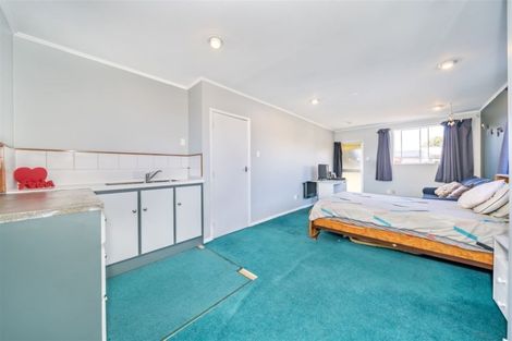 Photo of property in 35 Clouston Park Road, Clouston Park, Upper Hutt, 5018