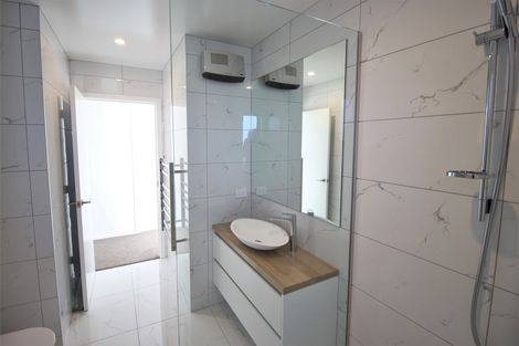 Photo of property in 28 Naylor Street, Hamilton East, Hamilton, 3216