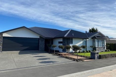 Photo of property in 8 Jozecom Place, Rolleston, 7614