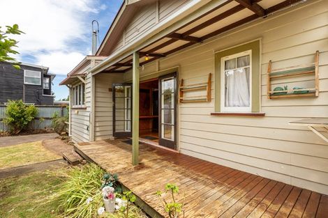 Photo of property in 29 Shackleton Road, Mount Eden, Auckland, 1024