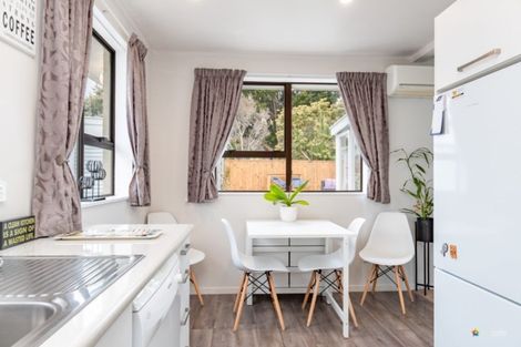 Photo of property in 1/22 Henry Street, Ebdentown, Upper Hutt, 5018