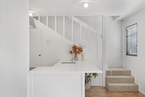 Photo of property in 28 Tokomaru Drive, Havelock North, 4130