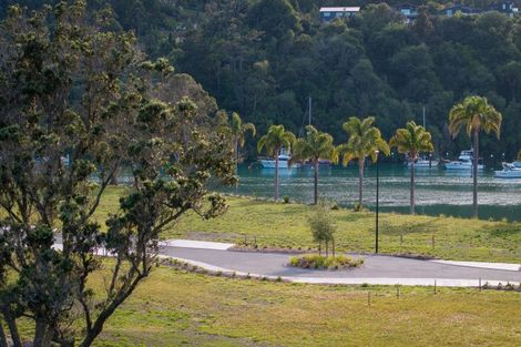 Photo of property in 2 Duck Creek Road, Stillwater, Silverdale, 0993