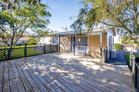 Photo of property in 22 Karaka Street, Inglewood, 4330