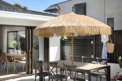 Photo of property in 124a Karewa Parade, Papamoa Beach, Papamoa, 3118