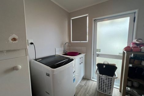 Photo of property in 2/25 Silver Creek Road, Weymouth, Auckland, 2103