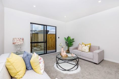 Photo of property in 21 Vinistra Road, Kumeu, 0810