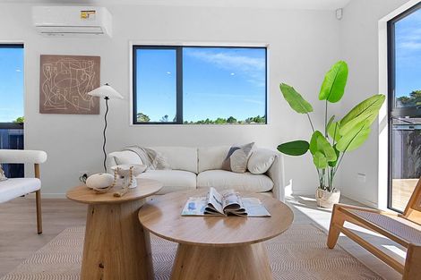 Photo of property in 11 Glenfinn Place, Massey, Auckland, 0614