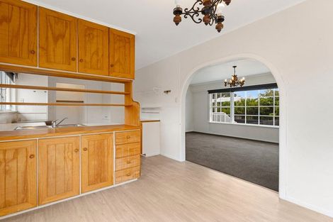 Photo of property in 33b Gill Avenue, Te Atatu Peninsula, Auckland, 0610