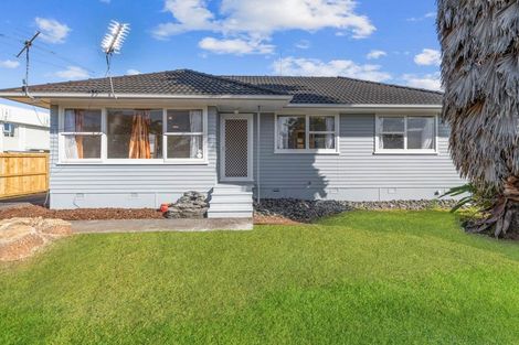 Photo of property in 14 Tairere Crescent, Rosehill, Papakura, 2113