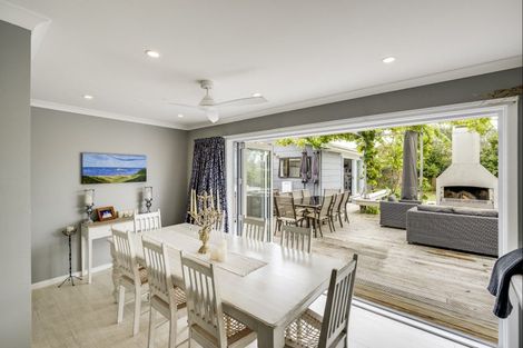 Photo of property in 10 Airini Road, Waimarama, 4294