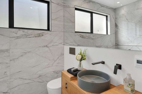 Photo of property in 13 Round Hill Rise, Cracroft, Christchurch, 8022