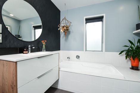 Photo of property in 24 Coleraine Drive, Rototuna, Hamilton, 3210