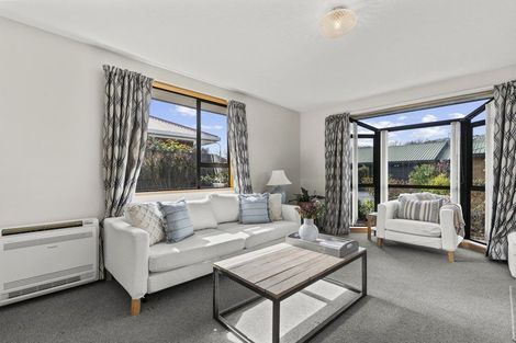Photo of property in 1/8 Torvill And Dean Lane, Cashmere, Christchurch, 8022