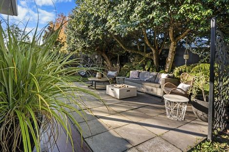 Photo of property in 15 Woodcote Avenue, Hornby, Christchurch, 8042