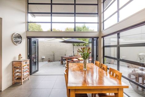 Photo of property in 143 Victoria Avenue, Hokowhitu, Palmerston North, 4410