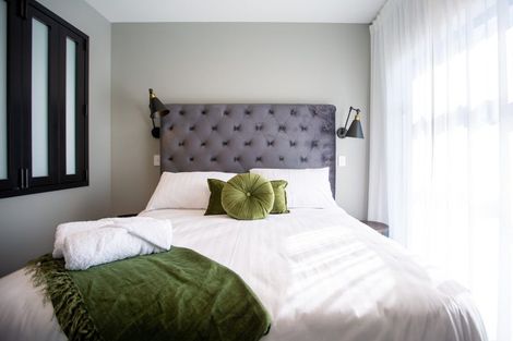 Photo of property in 195 Ngamotu Road, Spotswood, New Plymouth, 4310