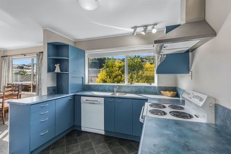 Photo of property in 6b Yarrow Place, Papakowhai, Porirua, 5024