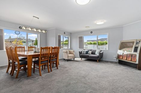 Photo of property in 13 Allendale Place, Morrinsville, 3300