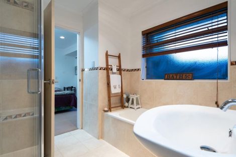 Photo of property in 16 Avon Rise, Welcome Bay, Tauranga, 3112