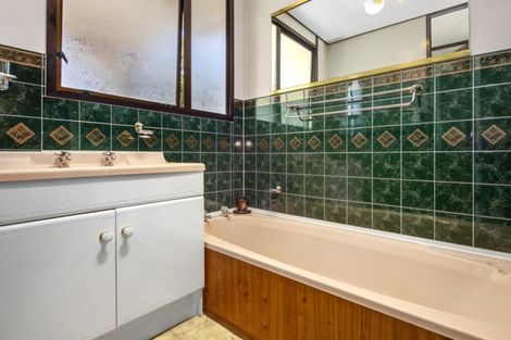 Photo of property in 27 Almora View, Ascot Park, Porirua, 5024