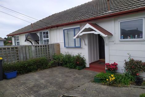 Photo of property in 16 Milford Avenue, Calton Hill, Dunedin, 9012