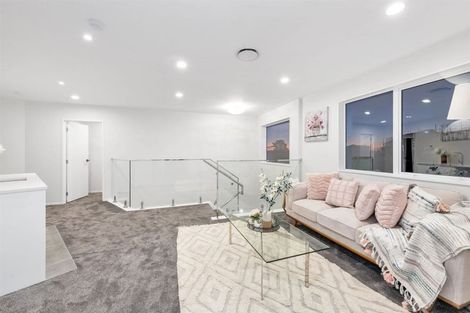 Photo of property in 15 Catalina Avenue, Rosehill, Papakura, 2113