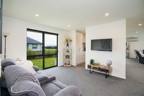 Photo of property in 12 Pegasus Place, Seaward Bush, Invercargill, 9812