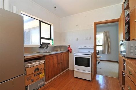 Photo of property in 11 Te Whiti Grove, Korokoro, Lower Hutt, 5012