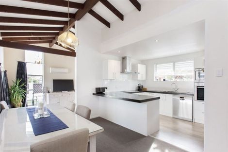 Photo of property in 17 Stackhouse Avenue, Bishopdale, Christchurch, 8053