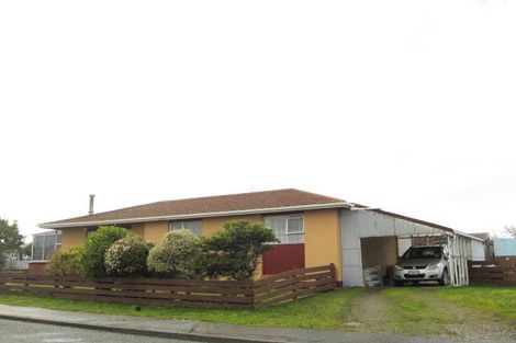 Photo of property in 2 Brooke Street, Heidelberg, Invercargill, 9812