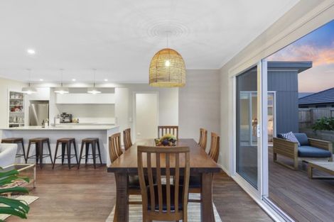 Photo of property in 11 Monaro Place, Papamoa, 3118