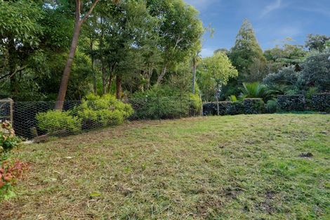 Photo of property in 9 Lancewood Avenue, Titirangi, Auckland, 0604