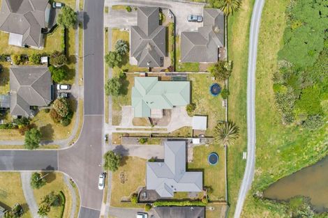 Photo of property in 27 Corinth Grove, Papamoa Beach, Papamoa, 3118