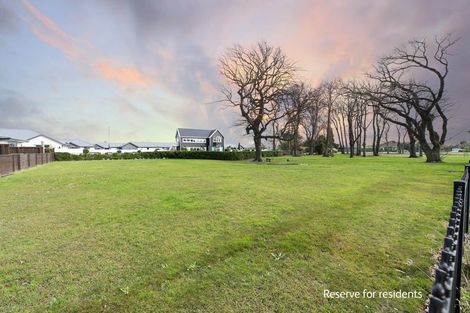 Photo of property in 4/20 Old Red Barn Road, Halswell, Christchurch, 8025