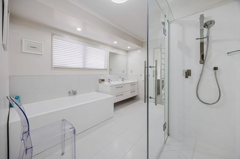 Photo of property in 58 Rushgreen Avenue, Pahurehure, Papakura, 2113